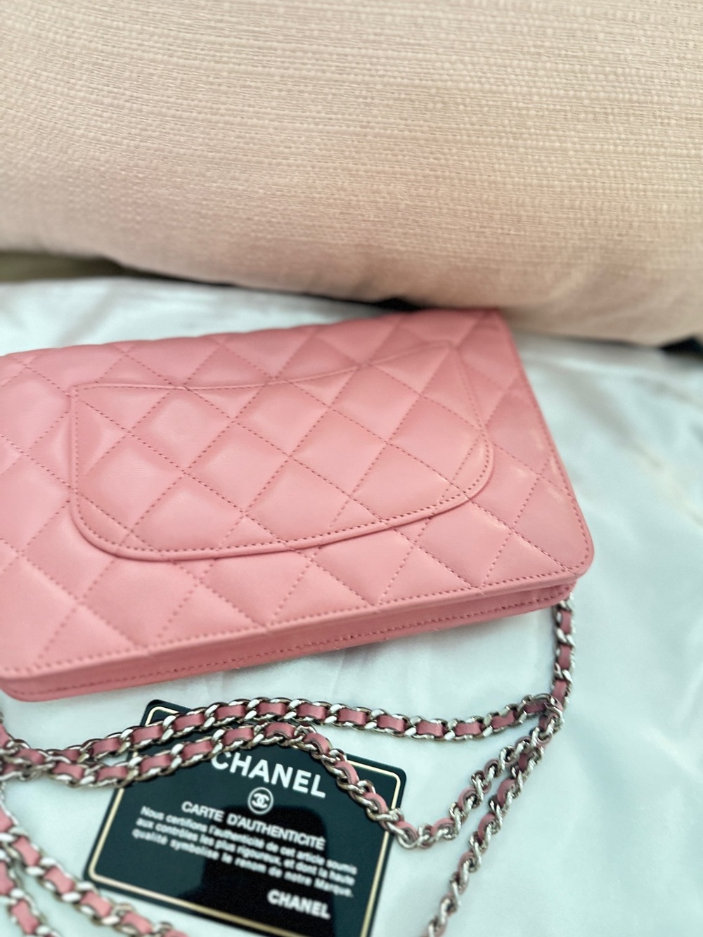 CHANEL Pink Quilted Leather Crossbody Wallet - Picture 5 of 16